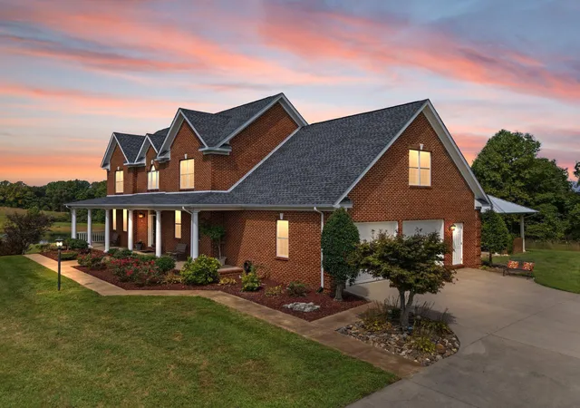 Photo 3 of Single family home for sale at 1270 Nubbin Ridge Rd, Somerset, KY 42503 | MLS# 26023944 | Listing updated on 2026-09-09