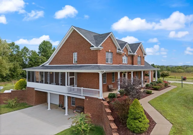 Photo 4 of Single family home for sale at 1270 Nubbin Ridge Rd, Somerset, KY 42503 | MLS# 26023944 | Listing updated on 2026-09-09