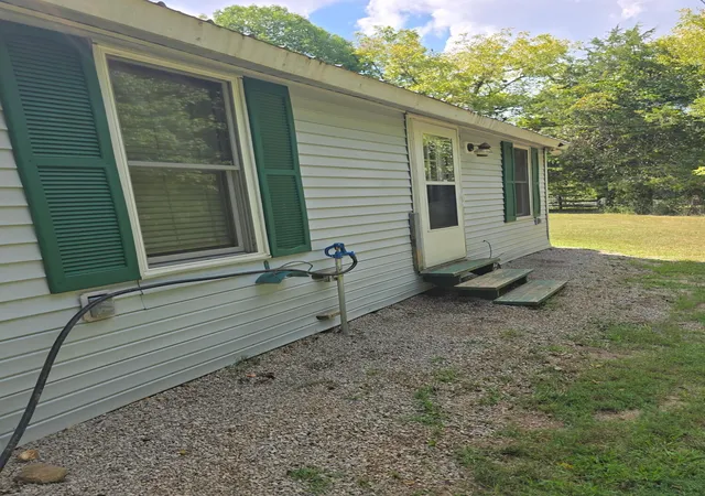 Photo 3 of Single family home for sale at 8243 Ky 1676, Science Hill, KY 42553 | MLS# 26021759 | Listing updated on 2026-10-05