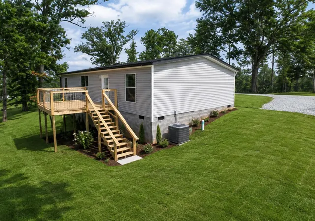 Photo 3 of Single family home for sale at 161 Kenway Dr, Irvine, KY 40336 | MLS# 26021955 | Listing updated on 2026-09-08