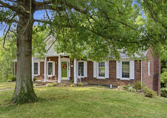 Photo 4 of Single family home for sale at 149 Mercer Ave, Harrodsburg, KY 40330 | MLS# 26021994 | Listing updated on 2026-09-10