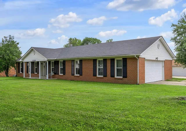 Photo 3 of Single family home for sale at 3336 Carriage Ln, Lexington, KY 40517 | MLS# 26027084 | Listing updated on 2026-10-13