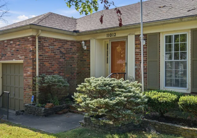Photo 3 of Single family home for sale at 11012 Finchley Rd, Louisville, KY 40243 | MLS# 26023717 | Listing updated on 2026-09-28
