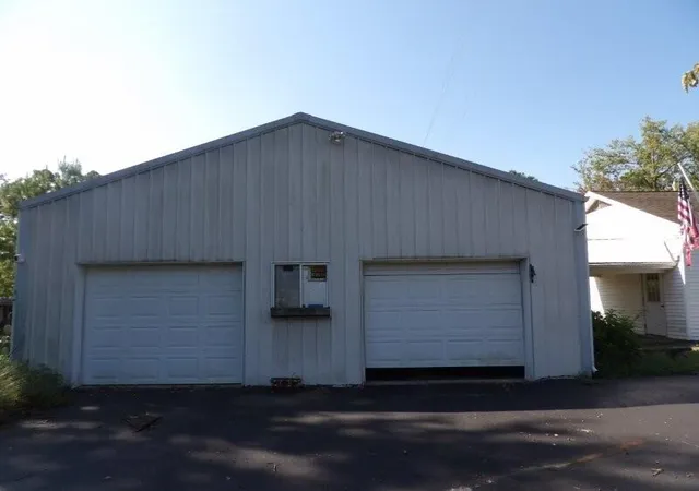 Photo 3 of Sale Pending at 5521 Bethlehem Church Rd, Wickliffe, KY 42087 | MLS# 26024438 | Listing updated on 2026-09-26