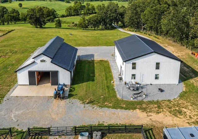Photo 3 of House for sale at 150 Mckee Ln, Paris, KY 40361 | MLS# 26024969 | Listing updated on 2026-09-10