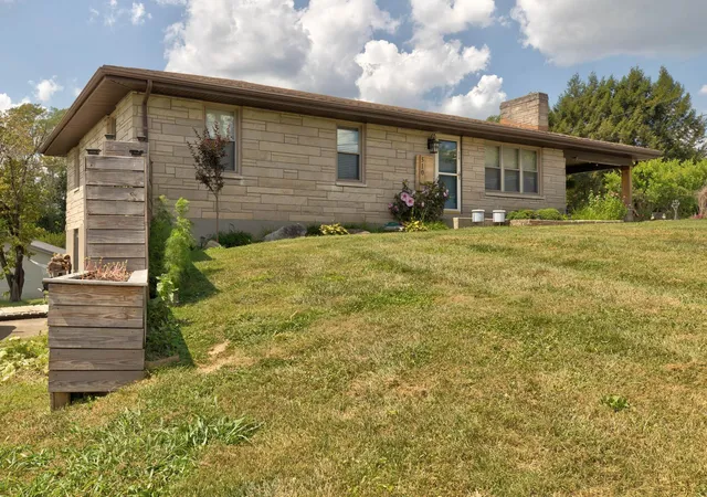 Photo 1 of Single family home for sale at 510 Dare Dr, Mount Sterling, KY 40353 | MLS# 26024402 | Listing updated on 2026-09-04