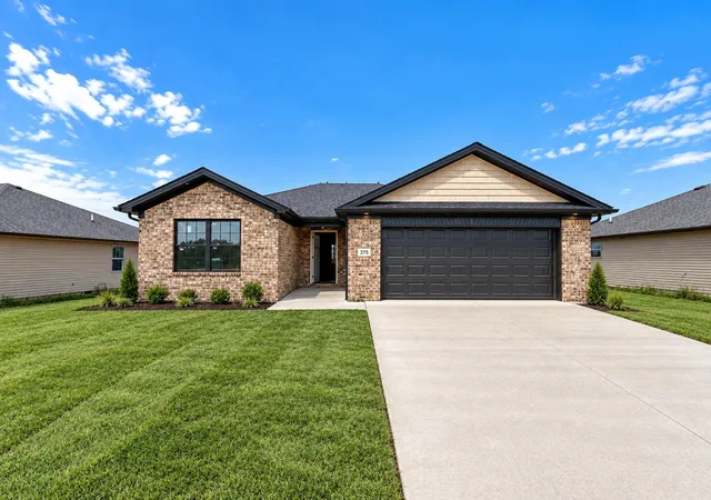 Photo 1 of Single family home for sale at 275 Stoney Crk Way, Berea, KY 40403 | MLS# 26022630 | Listing updated on 2026-09-15