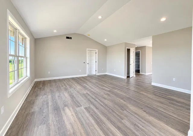 Photo 3 of Single family home for sale at 275 Stoney Crk Way, Berea, KY 40403 | MLS# 26022630 | Listing updated on 2026-09-15
