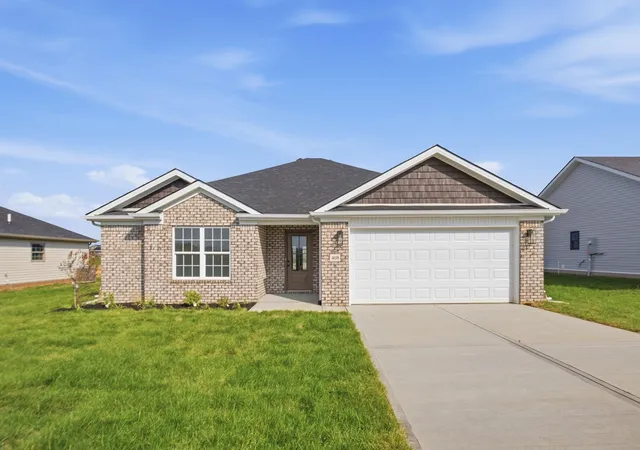 Photo 2 of Single family home for sale at 408 Lands End Dr, Berea, KY 40403 | MLS# 26022696 | Listing updated on 2026-10-18
