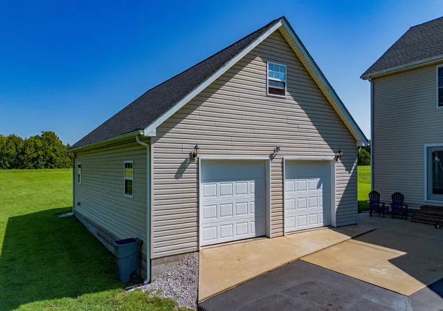 Photo 3 of Single family home for sale at 10025 Childress Rd, West Paducah, KY 42086 | MLS# 26023978 | Listing updated on 2026-09-16