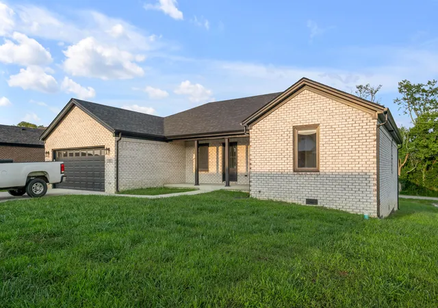 Photo 1 of Single family home for sale at 155 Patriot Trl, Berea, KY 40403 | MLS# 26023087 | Listing updated on 2026-10-18