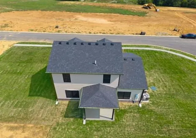 Photo 52 of Single family home for sale at 220 Stillwater Dr, Berea, KY 40403 | MLS# 26022957 | Listing updated on 2026-10-23