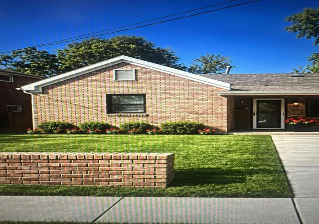 Photo 1 of Single family home for sale at 388 Roosevelt Blvd, Lexington, KY 40508 | MLS# 26028045 | Listing updated on 2026-10-22