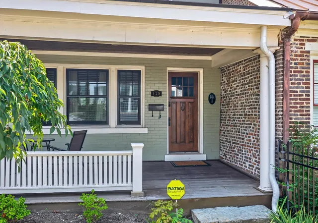 Photo 3 of Single family home for sale at 128 E 3rd Street, Lexington, KY 40508 | MLS# 26023695 | Listing updated on 2026-09-16