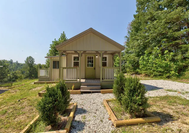 Photo 1 of Single family home for sale at 100 Lyons Cemetery Rd, Morehead, KY 40351 | MLS# 26023097 | Listing updated on 2026-09-11