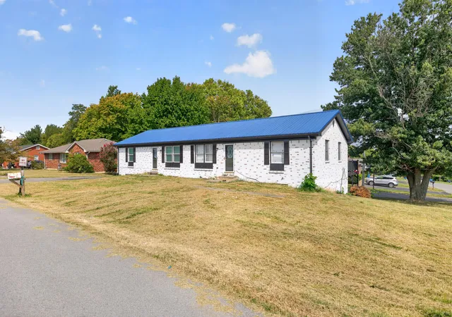 Photo 2 of Multi family home for sale at 155 157 E Erskine Dr, Danville, KY 40422 | MLS# 26026045 | Listing updated on 2026-10-14