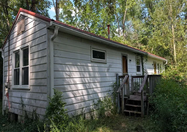 Photo 3 of Sale Pending at 1650 Little Hickman Rd, Nicholasville, KY 40356 | MLS# 26024553 | Listing updated on 2026-09-08