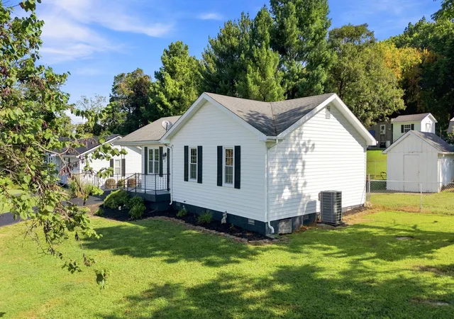Photo 3 of Single family home for sale at 85 Woodland Pl, Mount Vernon, KY 40456 | MLS# 26024069 | Listing updated on 2026-09-02
