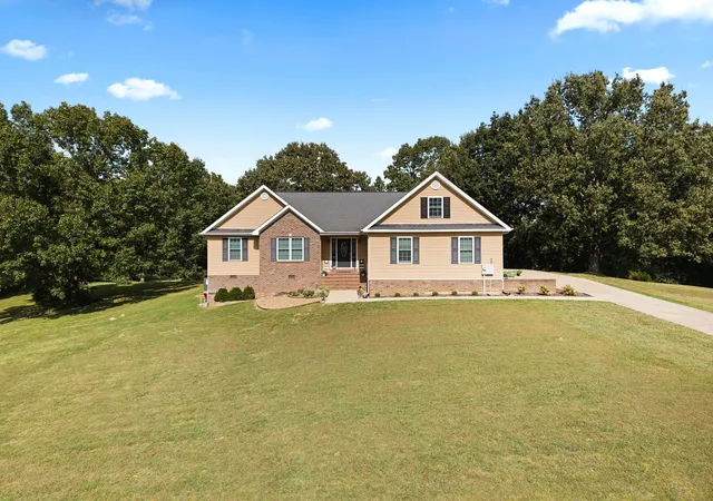 Photo 1 of Single family home for sale at 310 Rock Bowl Spring Dr, Kuttawa, KY 42055 | MLS# 26024045 | Listing updated on 2026-09-04