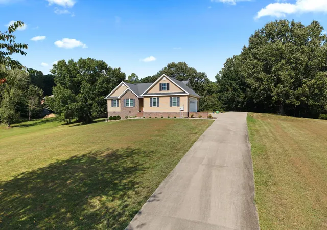 Photo 3 of Single family home for sale at 310 Rock Bowl Spring Dr, Kuttawa, KY 42055 | MLS# 26024045 | Listing updated on 2026-09-04