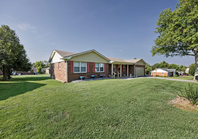 Photo 2 of Single family home for sale at 430 Carrigan Dr, Danville, KY 40422 | MLS# 26023216 | Listing updated on 2026-09-06