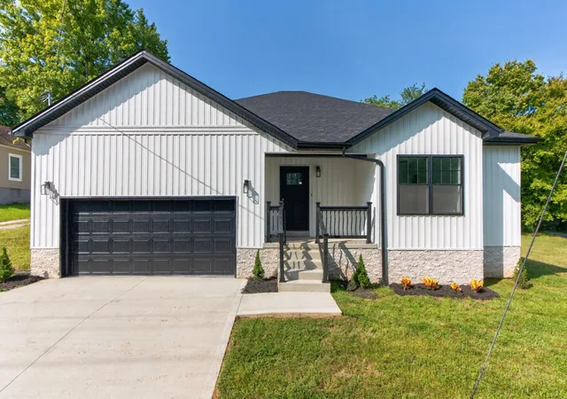 Single family home for sale at 3292 Bracktown Rd, Lexington, KY 40511 | MLS# 26024052