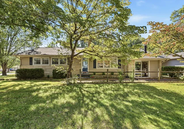 Single family home for sale at 2701 Goodman St, Paducah, KY 42003 | MLS# 26028958