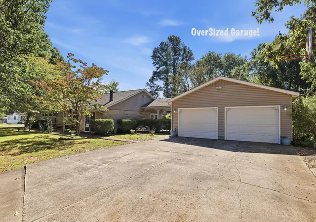 Photo 1 of Single family home for sale at 2701 Goodman St, Paducah, KY 42003 | MLS# 26028958 | Listing updated on 2026-10-21
