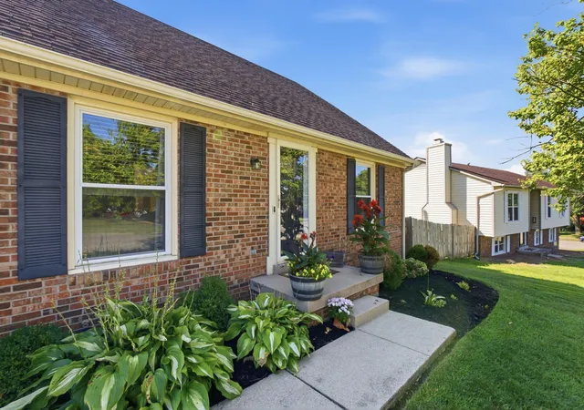 Photo 4 of Single family home for sale at 3977 Forest Green Dr, Lexington, KY 40517 | MLS# 26024040 | Listing updated on 2026-09-16