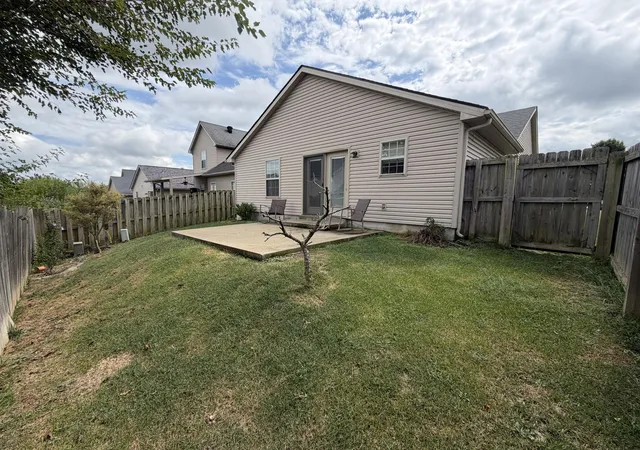 Photo 4 of Single family home for sale at 244 Prescott Ln, Winchester, KY 40391 | MLS# 26025092 | Listing updated on 2026-09-11