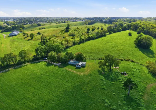 Photo 1 of Single family home for sale at 3848 Cincinnati Rd, Georgetown, KY 40324 | MLS# 26025239 | Listing updated on 2026-09-14