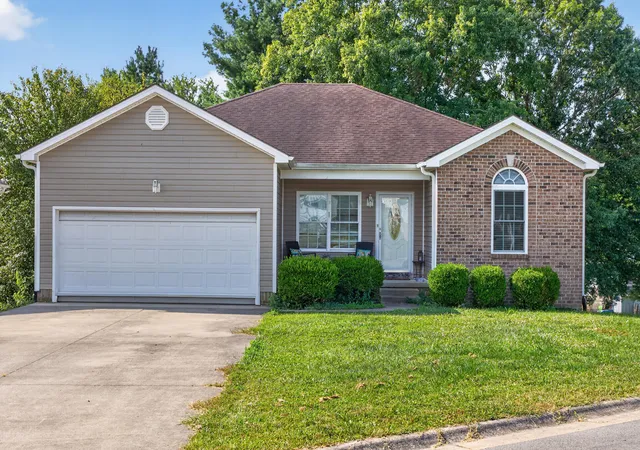 Photo 1 of Single family home for sale at 140 Grace Ct, Harrodsburg, KY 40330 | MLS# 26023901 | Listing updated on 2026-09-14