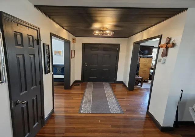 Photo 3 of Single family home for sale at 804 Palomino Ln, Lexington, KY 40503 | MLS# 26026724 | Listing updated on 2026-10-20