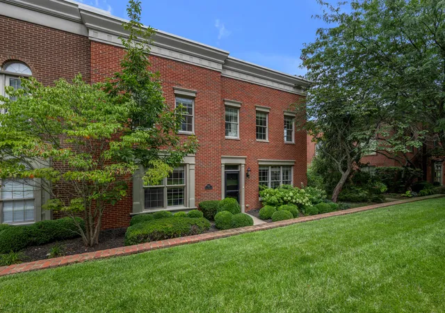 Photo 3 of Townhouse for sale at 982 Village Green Ave, Lexington, KY 40509 | MLS# 26024480 | Listing updated on 2026-09-10