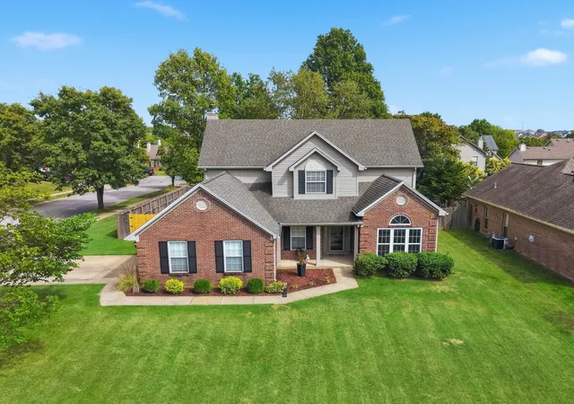 Photo 3 of Single family home for sale at 312 Mission Hills Ct, Lexington, KY 40511 | MLS# 26026222 | Listing updated on 2026-10-13