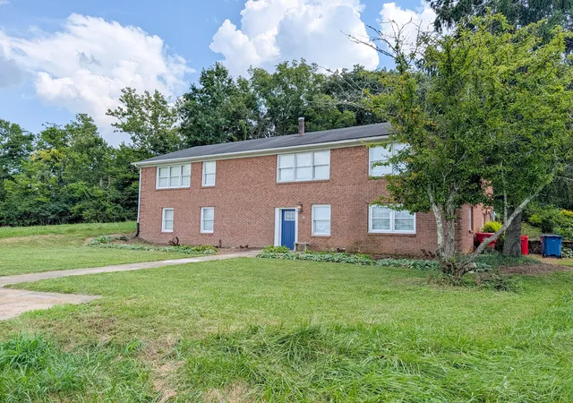 Photo 2 of Sale Pending at 1233 Corman Ln, Nicholasville, KY 40356 | MLS# 26024290 | Listing updated on 2026-09-13
