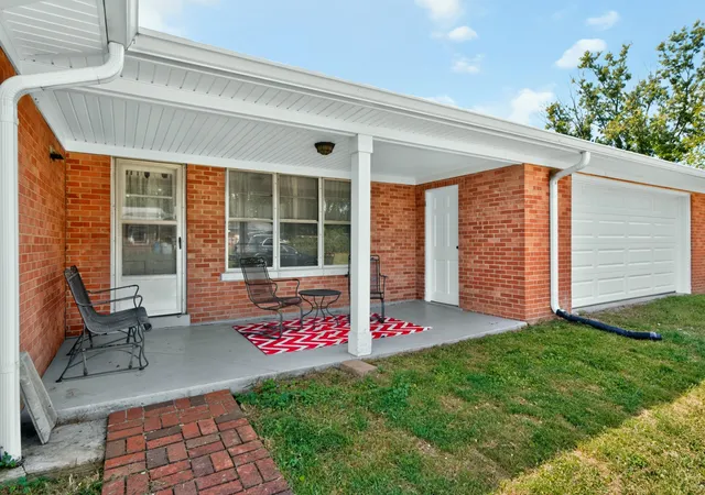 Photo 3 of Sale Pending at 1321 Shun Pike, Nicholasville, KY 40356 | MLS# 26025952 | Listing updated on 2026-10-13