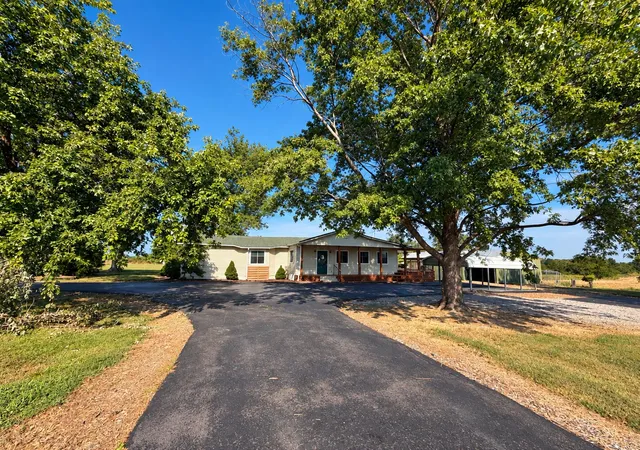 Photo 1 of Single family home for sale at 1332 Batts Rd, Wickliffe, KY 42087 | MLS# 26023844 | Listing updated on 2026-09-11