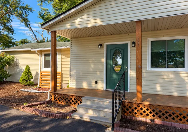 Photo 2 of Single family home for sale at 1332 Batts Rd, Wickliffe, KY 42087 | MLS# 26023844 | Listing updated on 2026-09-11