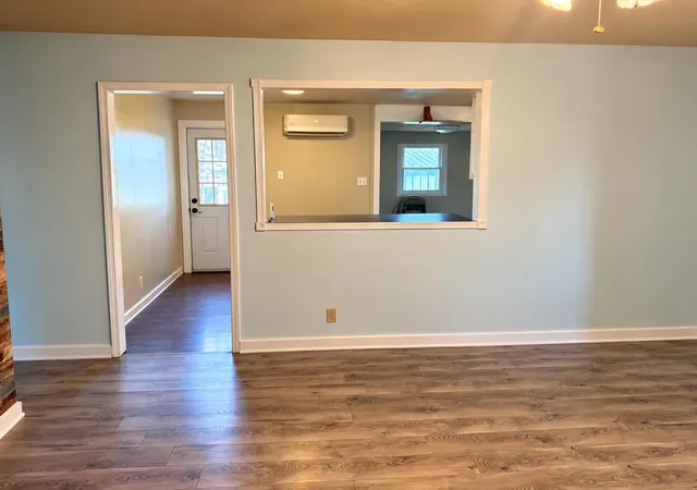 Photo 4 of Single family home for sale at 1332 Batts Rd, Wickliffe, KY 42087 | MLS# 26023844 | Listing updated on 2026-09-11