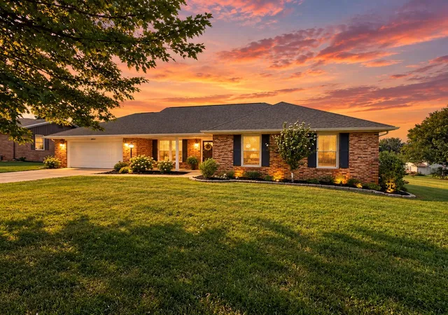 Photo 1 of Single family home for sale at 121 Quail Run, Somerset, KY 42503 | MLS# 26023533 | Listing updated on 2026-10-06
