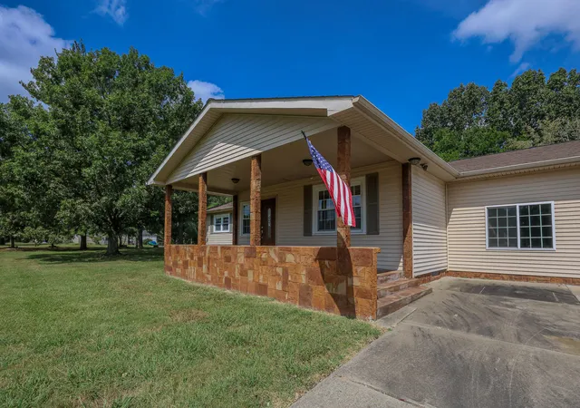 Photo 3 of Sale Pending at 9800 Us Hwy 62, Calvert City, KY 42029 | MLS# 26024776 | Listing updated on 2026-09-22