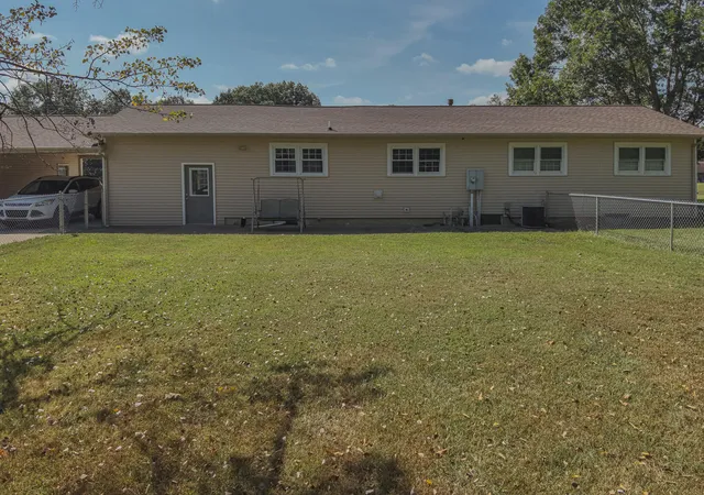 Photo 4 of Sale Pending at 9800 Us Hwy 62, Calvert City, KY 42029 | MLS# 26024776 | Listing updated on 2026-09-22
