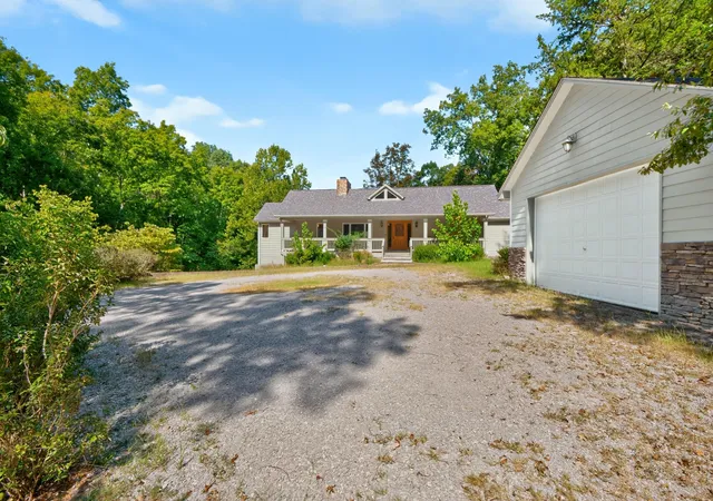 Photo 2 of Single family home for sale at 153 Deerlake Path, Sadieville, KY 40370 | MLS# 26024136 | Listing updated on 2026-09-04