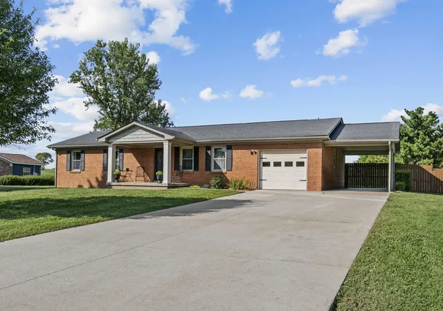 Photo 1 of Sale Pending at 123 Mountain View Dr, Berea, KY 40403 | MLS# 26023933 | Listing updated on 2026-10-05