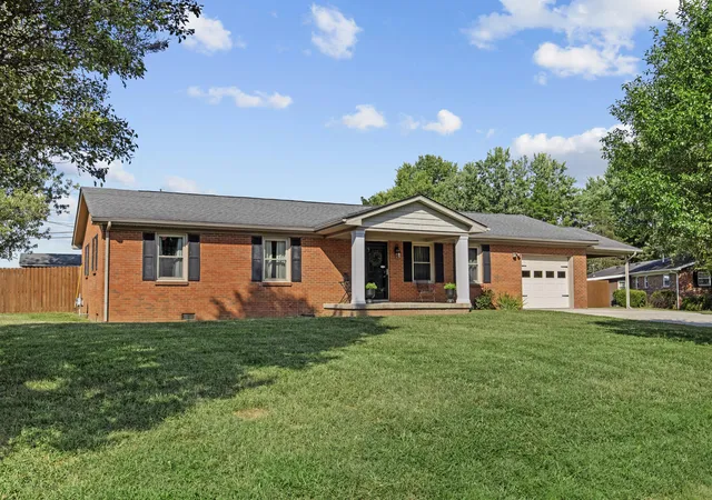 Photo 3 of Sale Pending at 123 Mountain View Dr, Berea, KY 40403 | MLS# 26023933 | Listing updated on 2026-10-05
