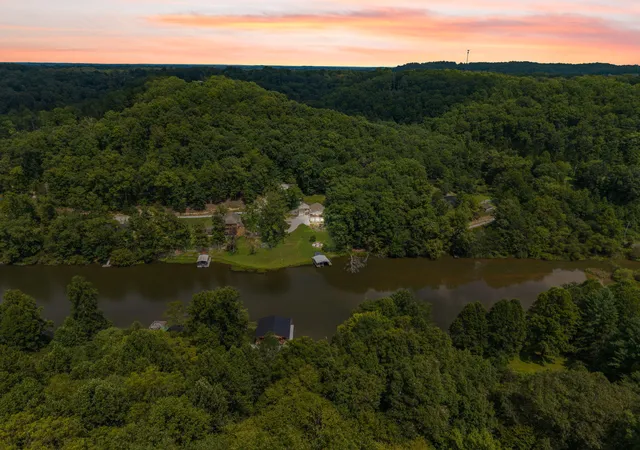 Photo 4 of Single family home for sale at 1647 Fishermans Cvs Rd, London, KY 40741 | MLS# 26023932 | Listing updated on 2026-09-09