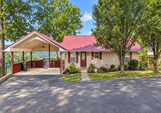 Photo 2 of Single family home for sale at 1219 Hideaway Dr, Somerset, KY 42503 | MLS# 26023737 | Listing updated on 2026-09-18