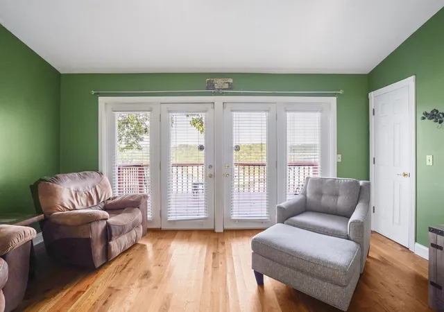 Photo 4 of Single family home for sale at 1219 Hideaway Dr, Somerset, KY 42503 | MLS# 26023737 | Listing updated on 2026-09-18