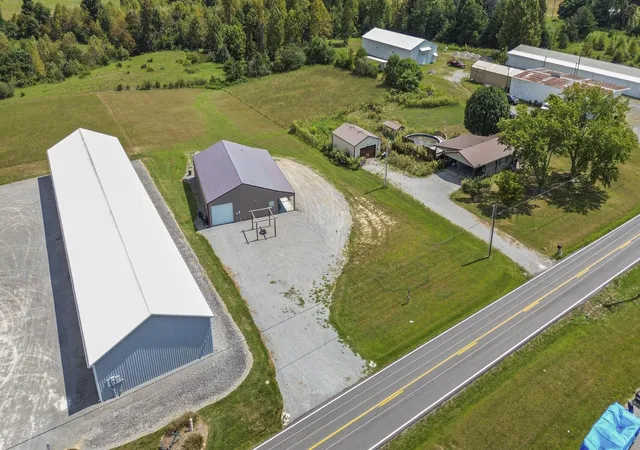 Photo 2 of Single family home for sale at 5934 Ky 76, Russell Springs, KY 42642 | MLS# 26023883 | Listing updated on 2026-09-10